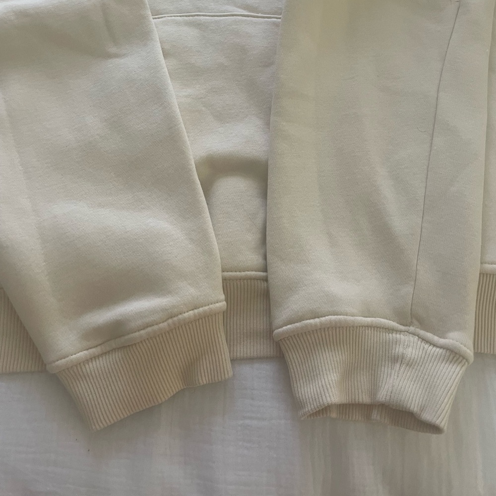 Taylor Swift Swifty Official The Eras Tour Ivory Beige Hoodie Small worn… - Picture 6 of 16